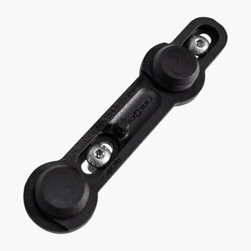 Muc-Off x Fidlock Twist Bottle 590ml + base Pink-5