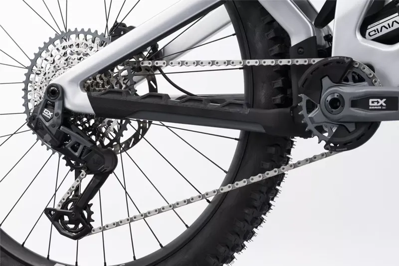 Ghost Poacha Full Party 2026 in Silver/Grey Slab-7