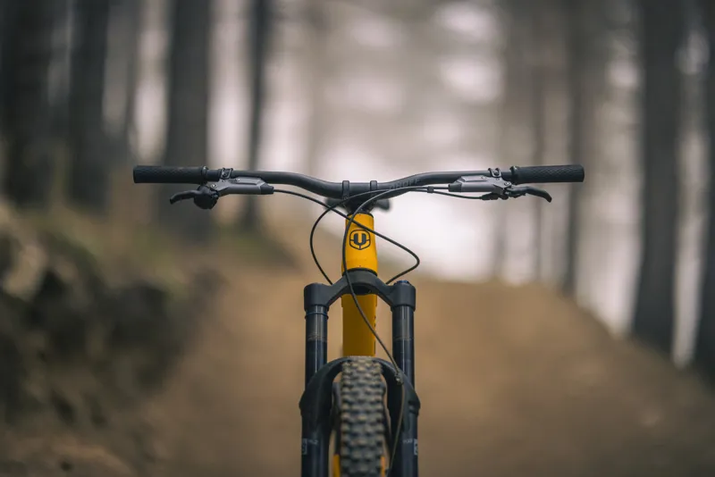 Mondraker Superfoxy XR Dense Yellow 2025-6