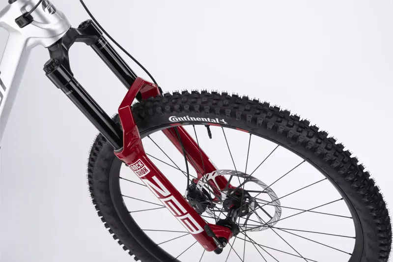 Ghost Poacha Full Party 2026 in Silver/Grey Slab-6