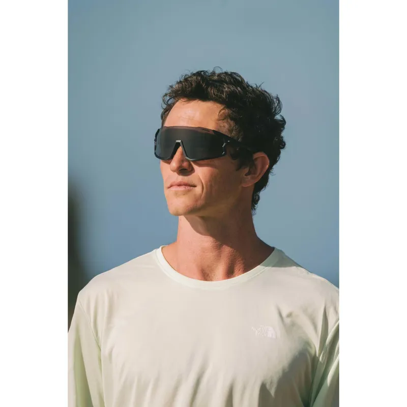 Tifosi Stash Interchangeable Lens Sunglasses 2024: M- L BLACKOUT Medium/Large